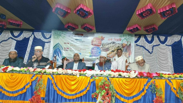 আত্রাই এলাকাবাসীর উদ্যোগে ওয়াজ মাহফিল