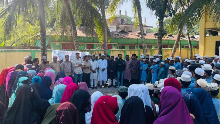 তজুমদ্দিনে সাধারণ শিক্ষার্থীদের সাথে ছাত্রদলের মত বিনিময় 