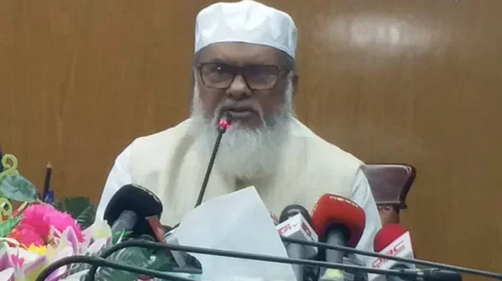 ‘হজ কার্যক্রমে আমার মন্ত্রণালয়ের কেউ ঘুষ নিলে তাকে ফাঁসিতে ঝুলাব’