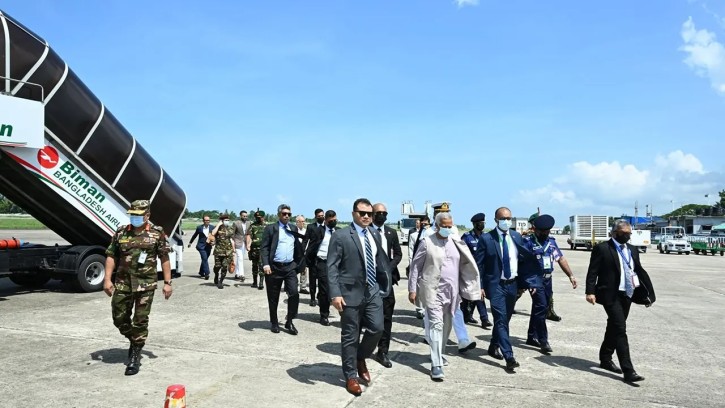 কক্সবাজারে পৌঁছেছেন প্রধান উপদেষ্টা