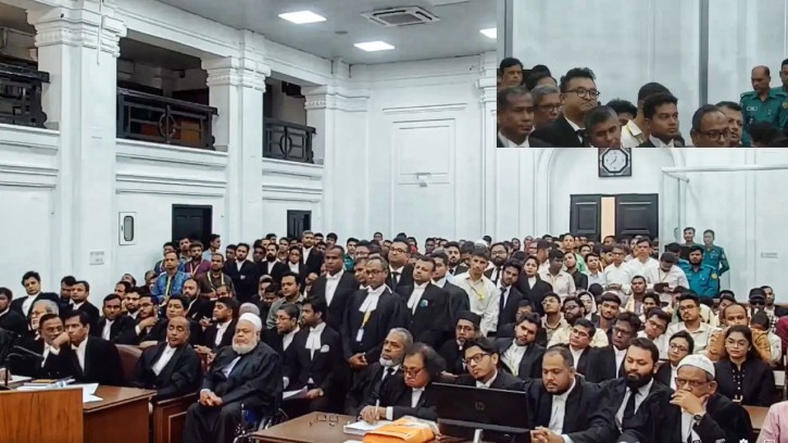 শেখ হাসিনার রায় শুনতে ট্রাইব্যুনালে উপস্থিত আছেন যারা