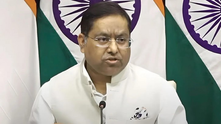 ‘শেখ হাসিনাকে ফেরত দেওয়ার অনুরোধ পর্যালোচনা করা হচ্ছে’