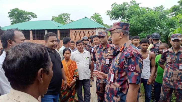 বিজিবি জনগণের পাশে রয়েছে ,সীমান্তের অবস্থা শান্ত:সেক্টর কমান্ডার 